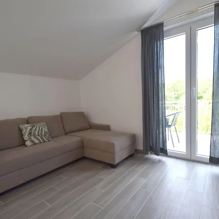 Daire Cindric 2 By Interhome Gabonjin