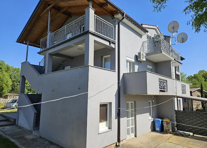 Cindric 2 By Interhome Gabonjin