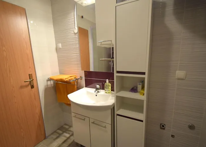 Cindric 2 By Interhome アパート Gabonjin